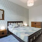 Bright Apartment Old Town